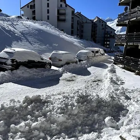 アパート Aux Pieds Des Pistes